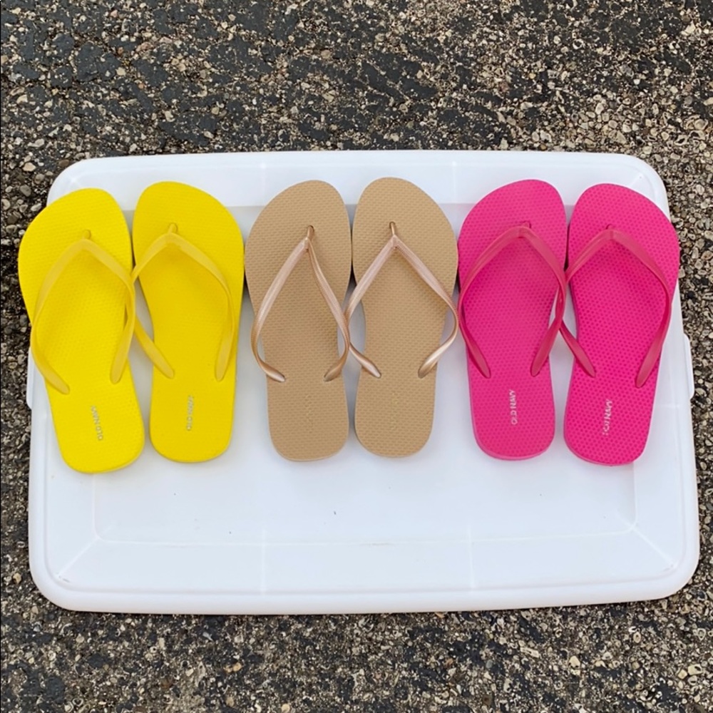 Group of Old Navy Flip Flops Sz 8